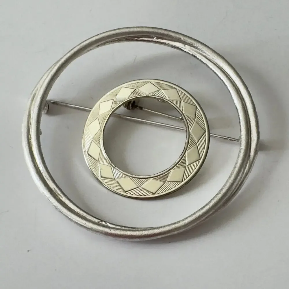 Lot of 2 Vintage Silver Tone Statement Pin Brooches Estate Jewelry 1990’s